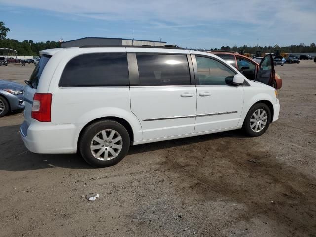 2016 Chrysler Town & Country Touring