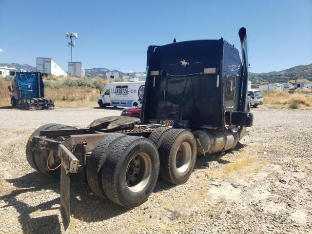 2005 Kenworth Construction W900