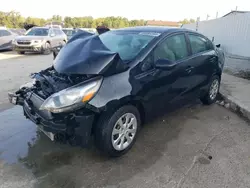 Carros salvage para piezas a la venta en subasta: 2017 KIA Rio LX