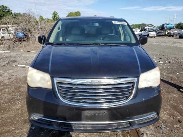 2013 Chrysler Town & Country Touring