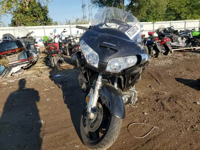 2010 Honda GL1800