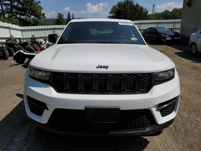 2023 Jeep Grand Cherokee Laredo