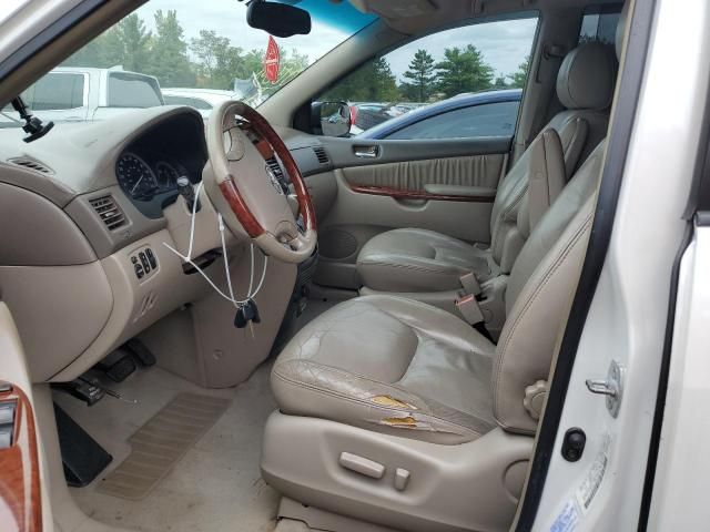 2004 Toyota Sienna XLE