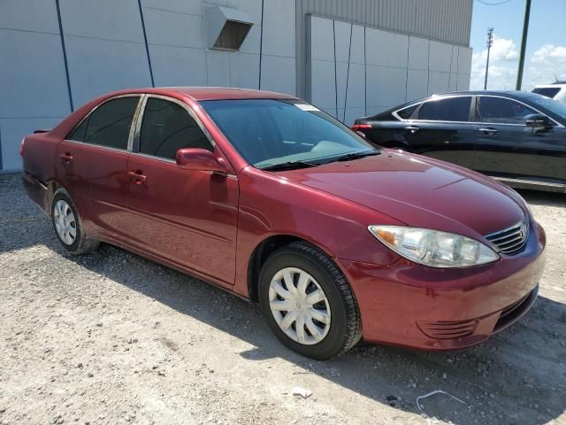 2005 Toyota Camry LE