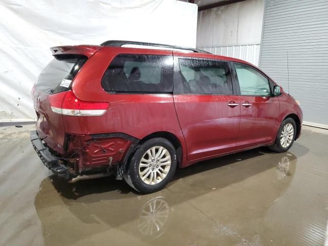 2012 Toyota Sienna XLE