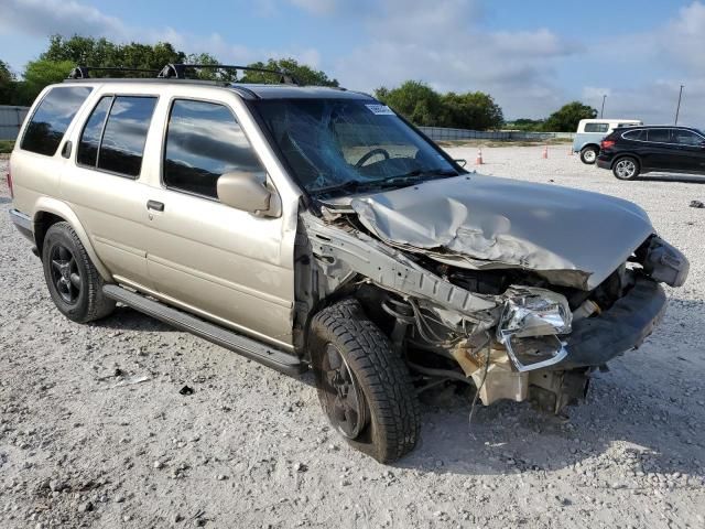 2000 Nissan Pathfinder LE