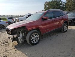 Carros salvage sin ofertas aún a la venta en subasta: 2016 Jeep Cherokee Latitude