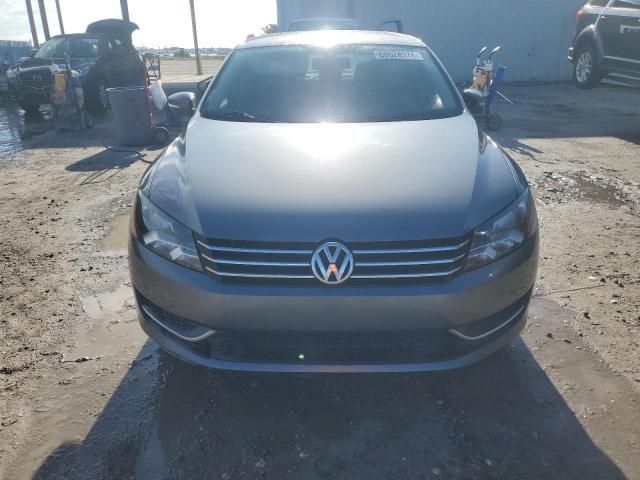 2013 Volkswagen Passat S