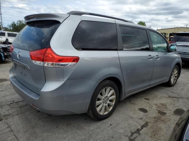 2013 Toyota Sienna XLE