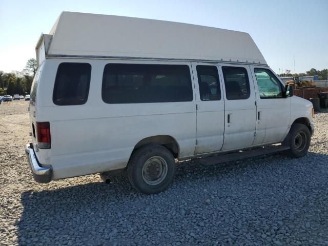 2004 Ford Econoline E350 Super Duty Wagon