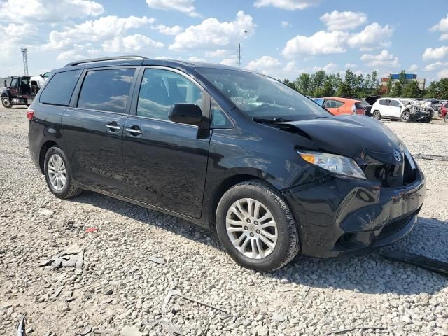 2015 Toyota Sienna XLE