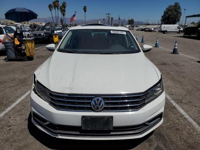 2017 Volkswagen Passat SE