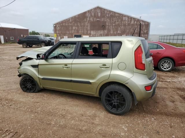 2013 KIA Soul +