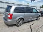 2013 Chrysler Town & Country Touring L