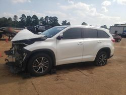 Salvage cars for sale at Longview, TX auction: 2017 Toyota Highlander SE