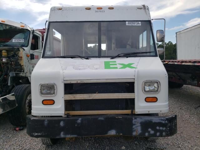 1999 Freightliner Chassis M Line WALK-IN Van