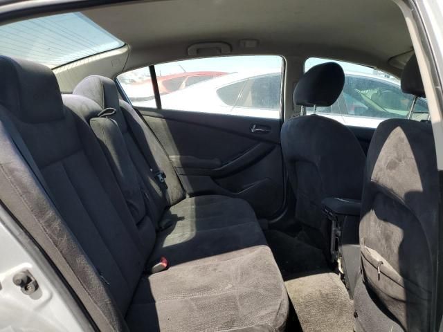 2010 Nissan Altima Base