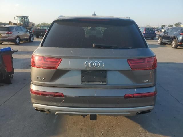 2018 Audi Q7 Premium Plus