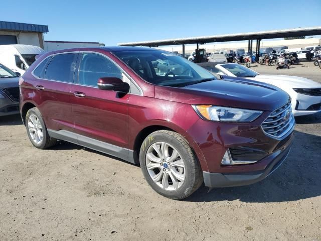 2022 Ford Edge Titanium