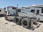 2005 Freightliner Columbia 112