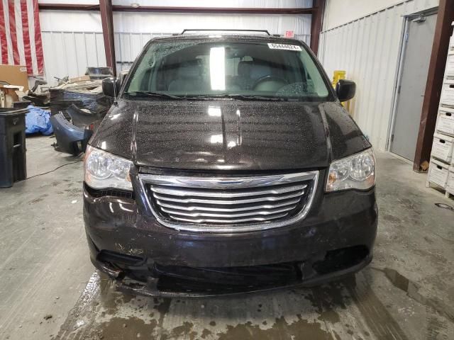 2015 Chrysler Town & Country LX