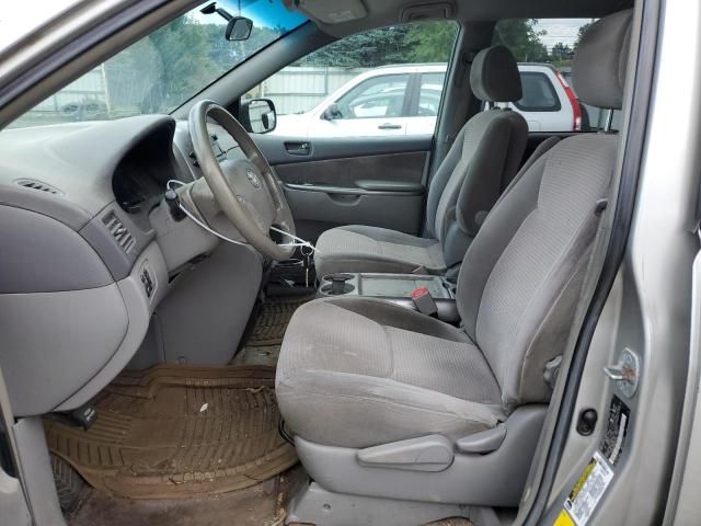 2006 Toyota Sienna CE