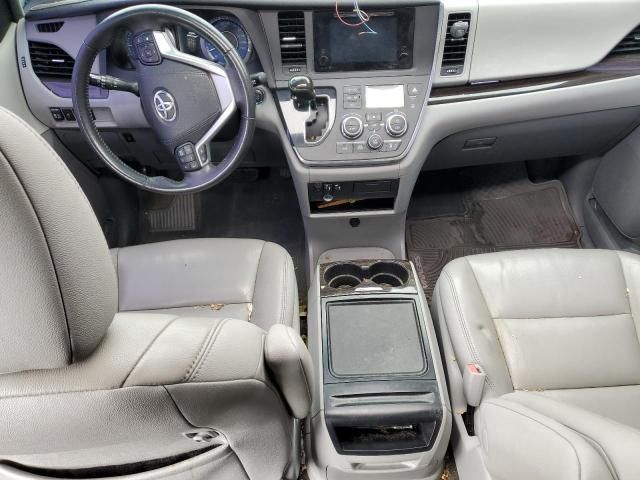 2015 Toyota Sienna XLE