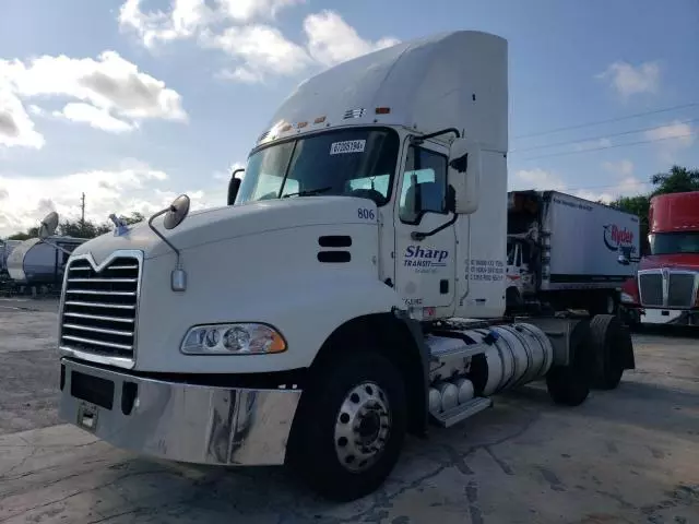 2015 Mack 600 CXU600