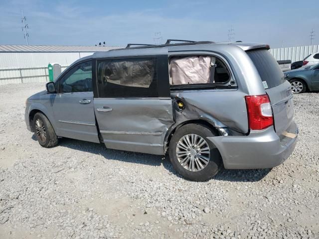 2015 Chrysler Town & Country Touring L