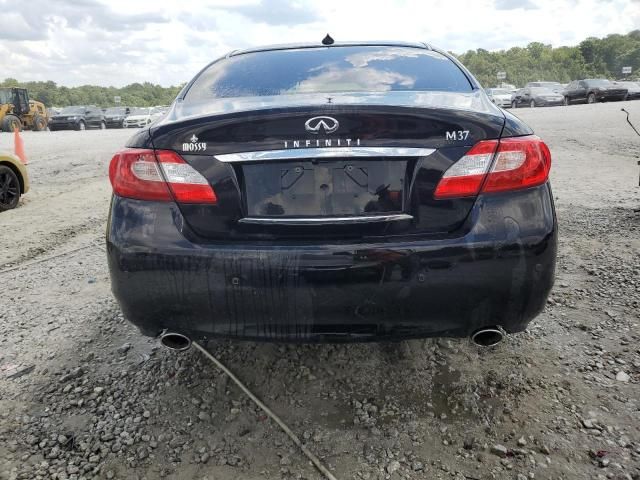 2013 Infiniti M37