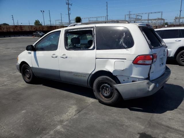 2002 Toyota Sienna CE