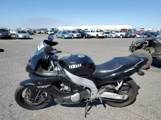 2002 Yamaha YZF600 R