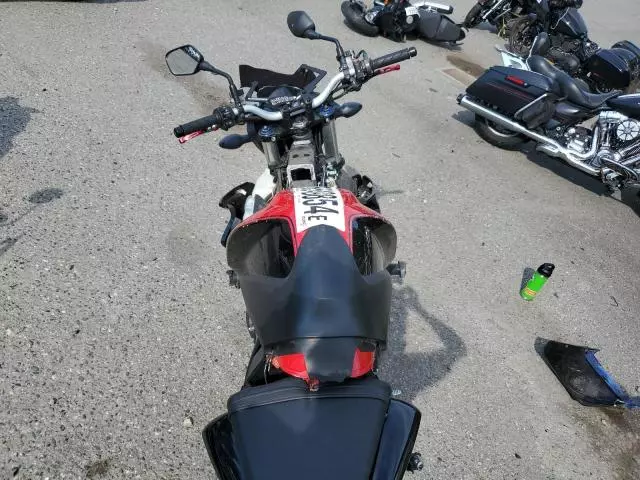 2016 Honda CB1000 R