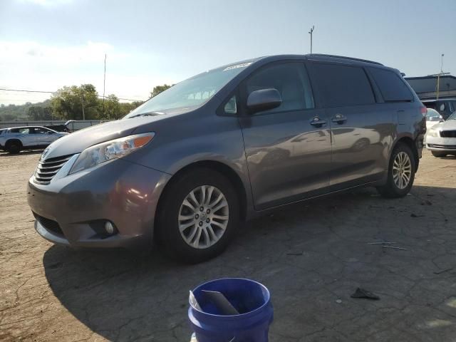 2014 Toyota Sienna XLE