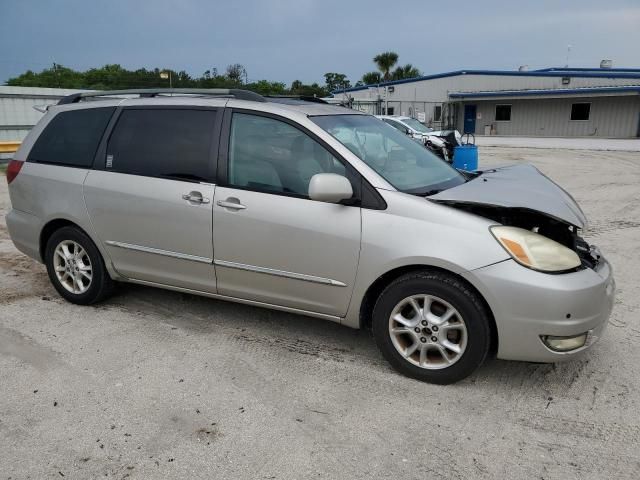 2004 Toyota Sienna XLE