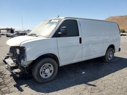 Camiones salvage a la venta en subasta: 2015 Chevrolet Express G2500