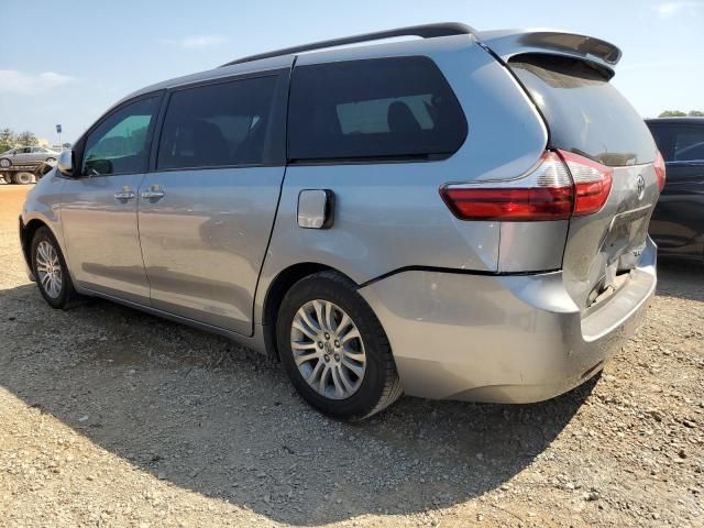 2015 Toyota Sienna XLE