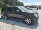 2005 Nissan Pathfinder LE