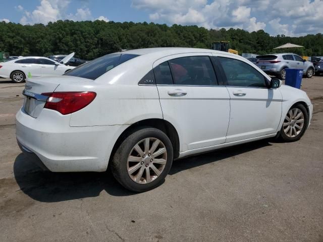 2013 Chrysler 200 Touring