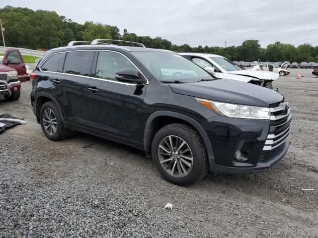 2018 Toyota Highlander SE