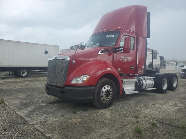 2015 Kenworth Construction T680