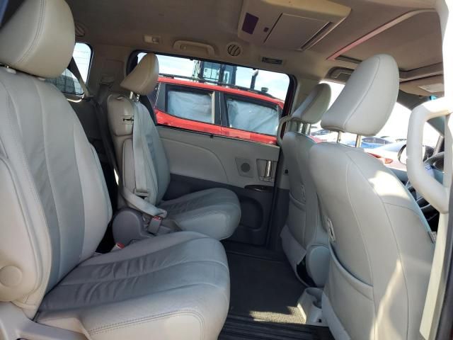 2012 Toyota Sienna XLE