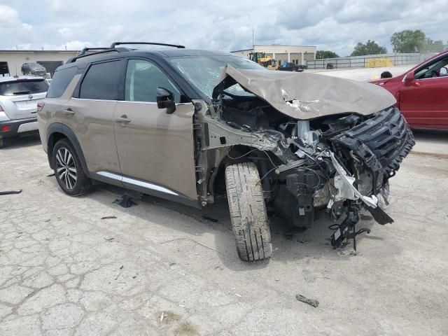 2023 Nissan Pathfinder Platinum