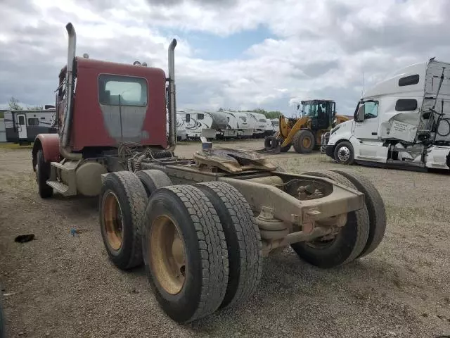 1986 Freightliner Conventional FLC