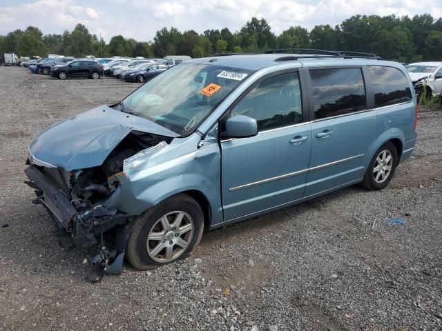 2010 Chrysler Town & Country Touring