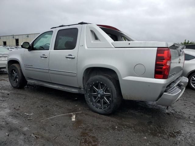 2011 Chevrolet Avalanche LTZ