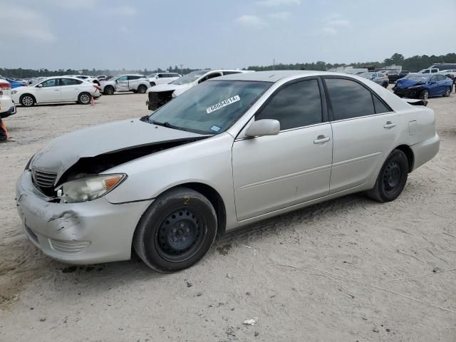 2005 Toyota Camry LE