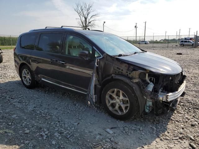 2017 Chrysler Pacifica Touring L Plus