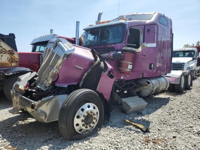 2005 Kenworth Construction W900