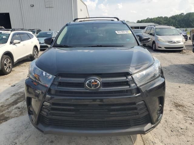 2019 Toyota Highlander SE